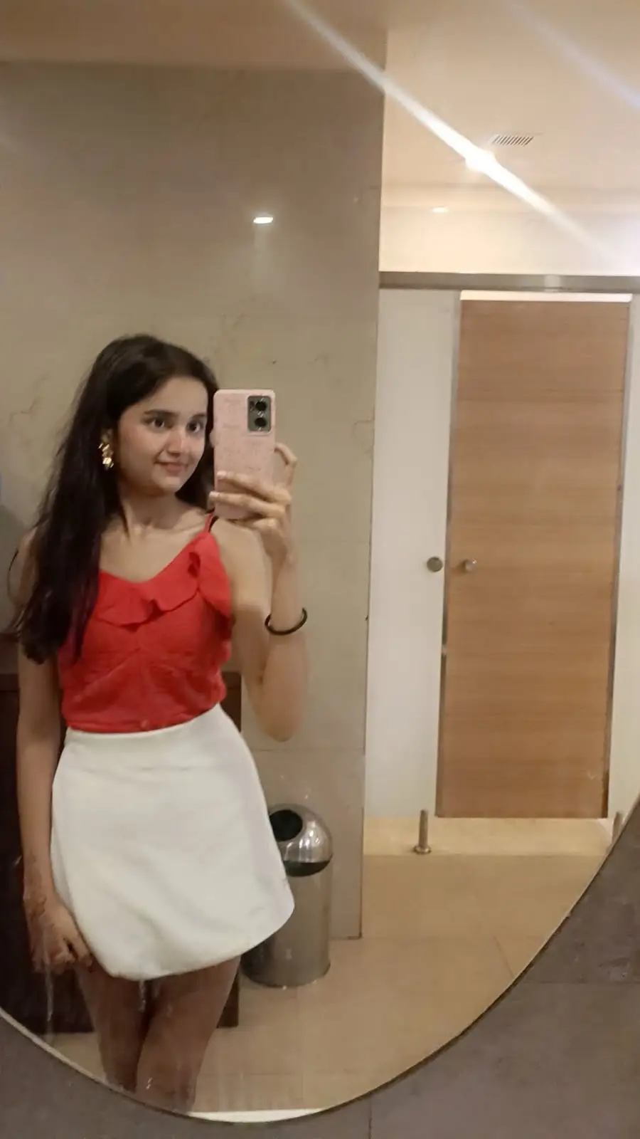 shalvi-priya-srivastava-actress-mumbai (5)